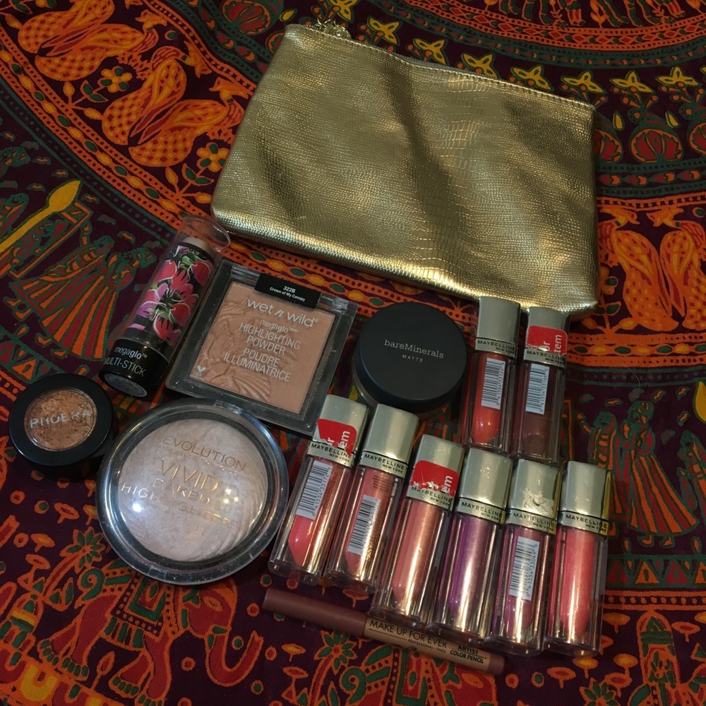 Huge makeup bundle